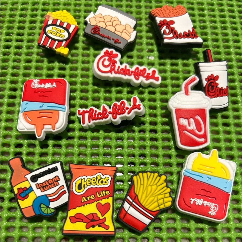 COPY - Crocs, charms